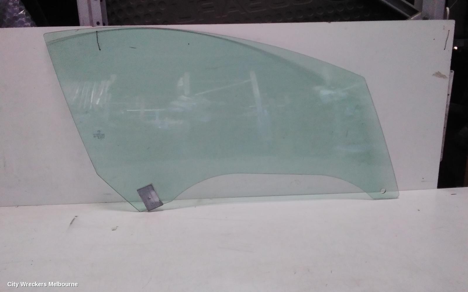 PEUGEOT 308 RIGHT FRONT DOOR WINDOW, T7, CABRIO, 07/2009 - 09/2014 - Image 2