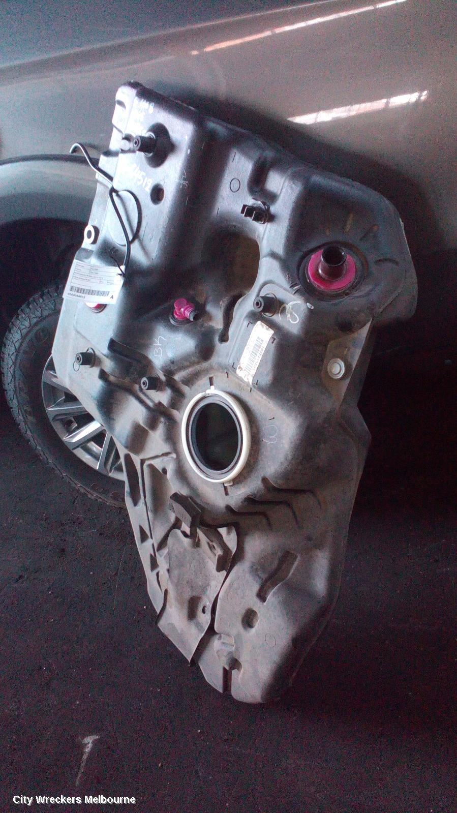TOYOTA KLUGER FUEL TANK, GSU50/GSU55, PETROL, 03/2014 - 10/2016 - Image 3