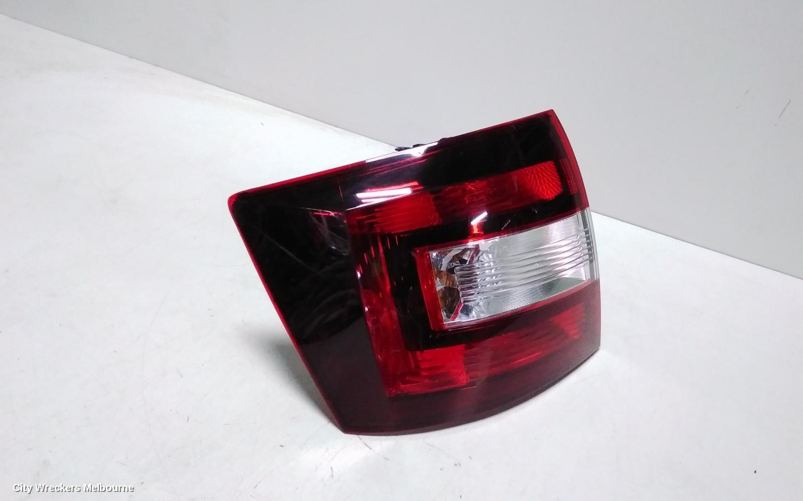 SKODA RAPID LEFT TAILLIGHT, NH, DARKENED TYPE, 05/2014 - 12/2020 - Image 3