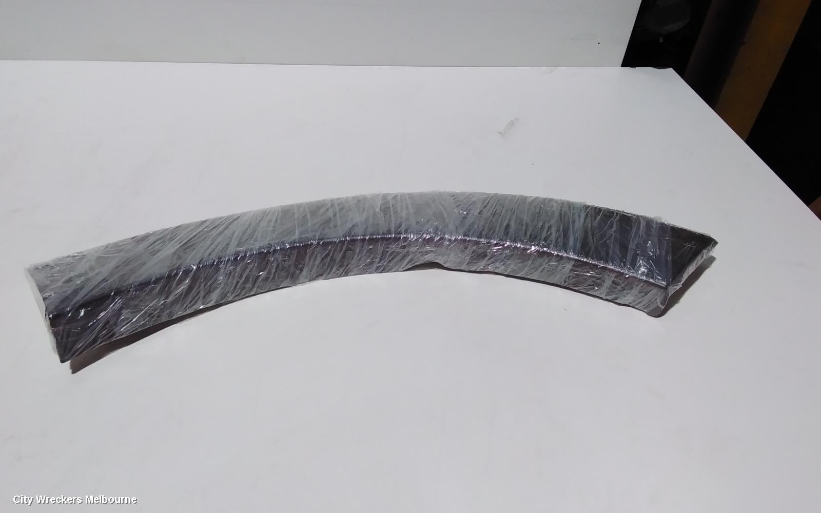 MITSUBISHI PAJERO, NS-NW, 10/2006 - 08/2014, LHR MOULD ON THE BODY: 86330 - Image 3