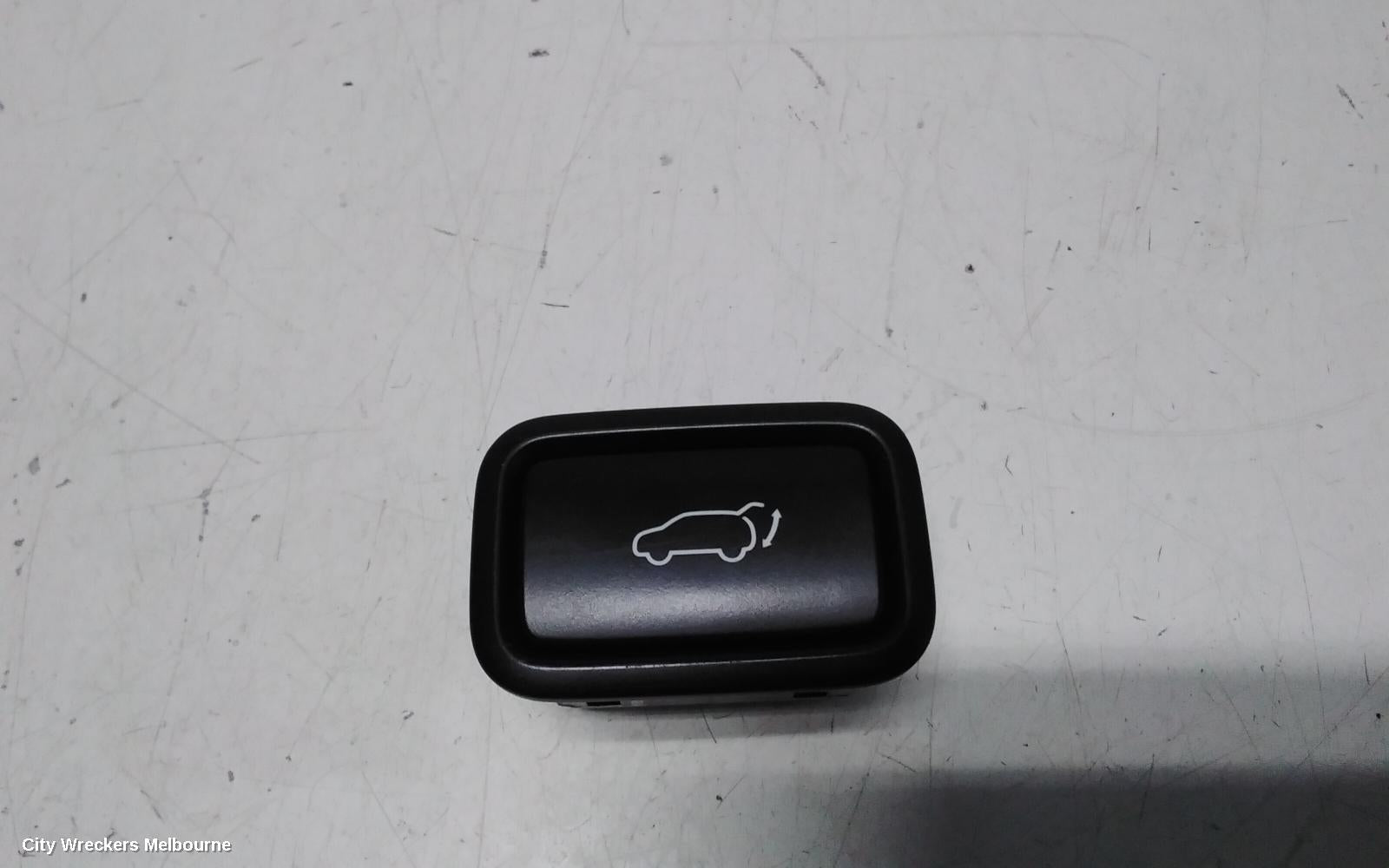 KIA SPORTAGE, QL, 10/2015 - 08/2021, TAILGATE LIFE POWER SWITCH ~ 49X59P-1300: 115934 - Image 1