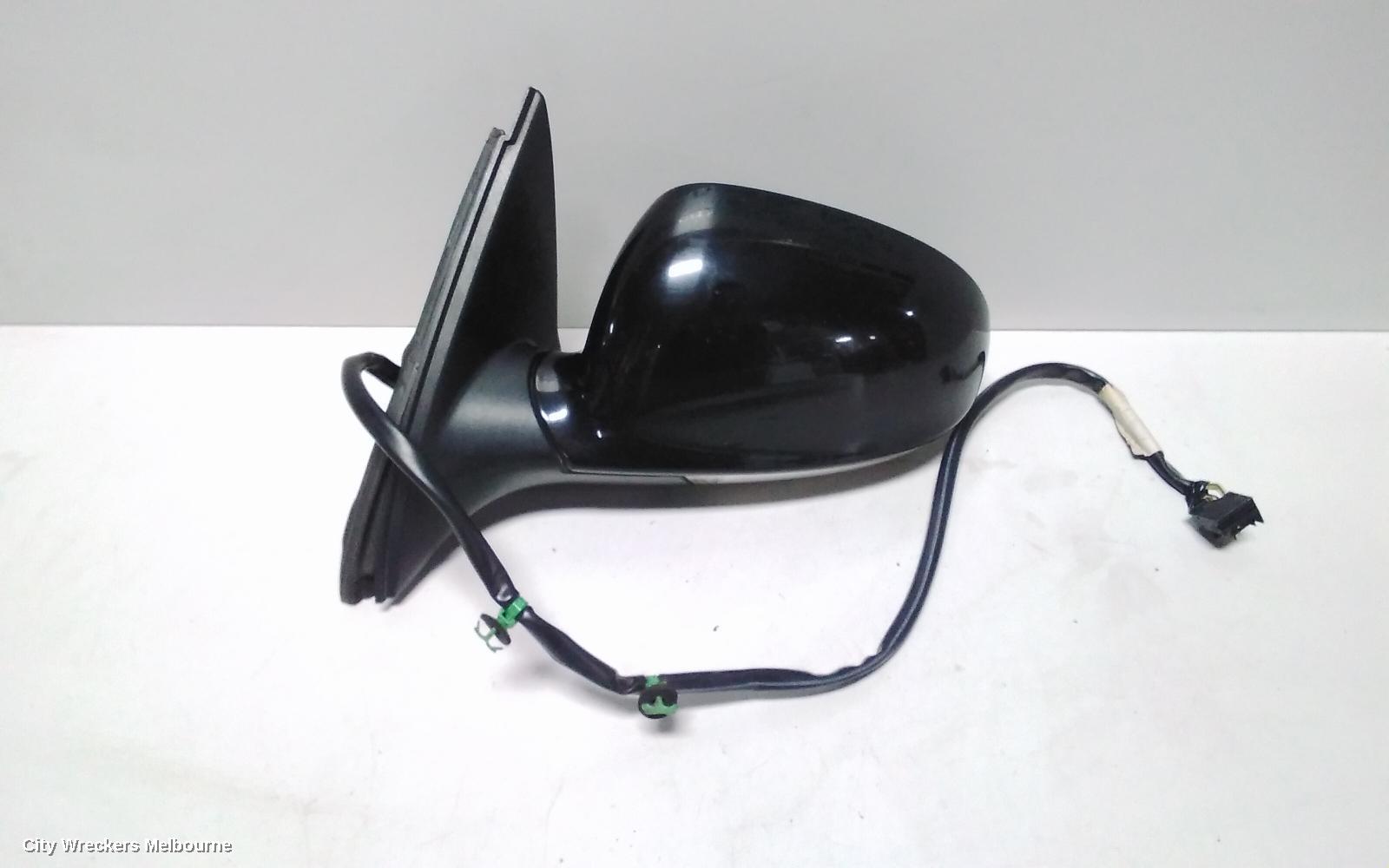 VOLKSWAGEN JETTA LEFT DOOR MIRROR, 1KM, HEATED & W/ MEMORY TYPE, 10 WIRES, 02/2006 - 07/2011 - Image 3