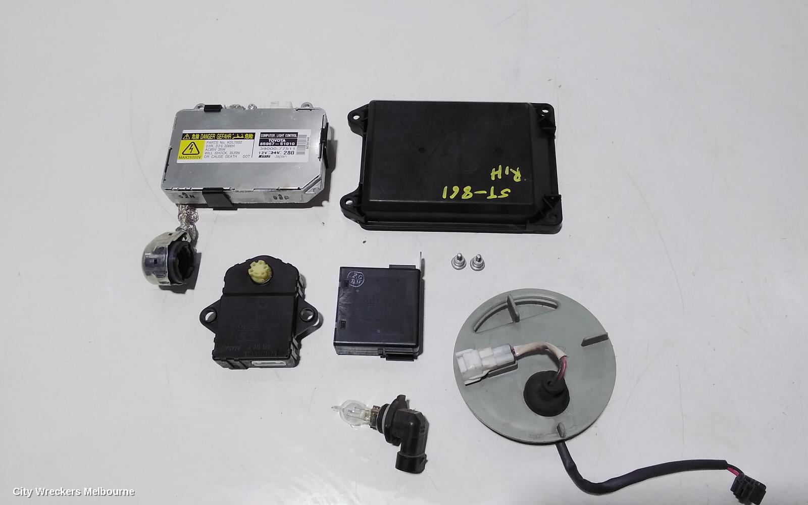 LEXUS RX SERIES RIGHT HEADLAMP, MCU3#, XENON, LENS# 48-66 KOITO, 08/2004 - 11/2005 - Image 1