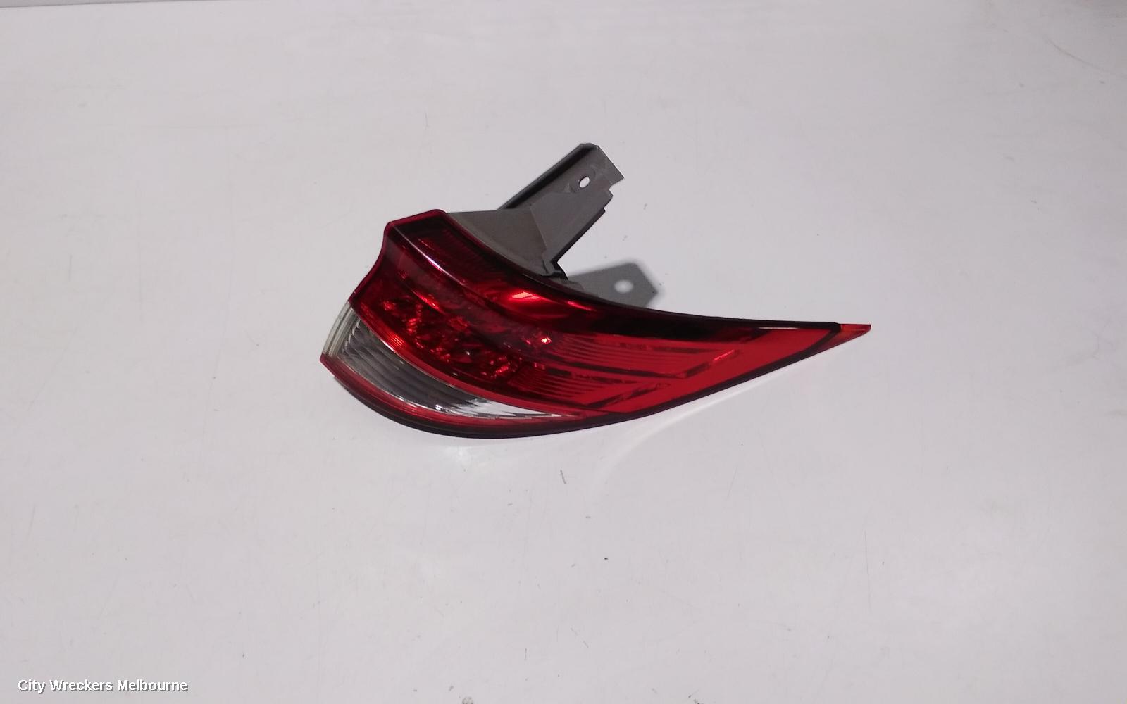 TOYOTA TARAGO RIGHT TAILLIGHT, ACR50R, 12/2008 - 06/2020 - Image 3