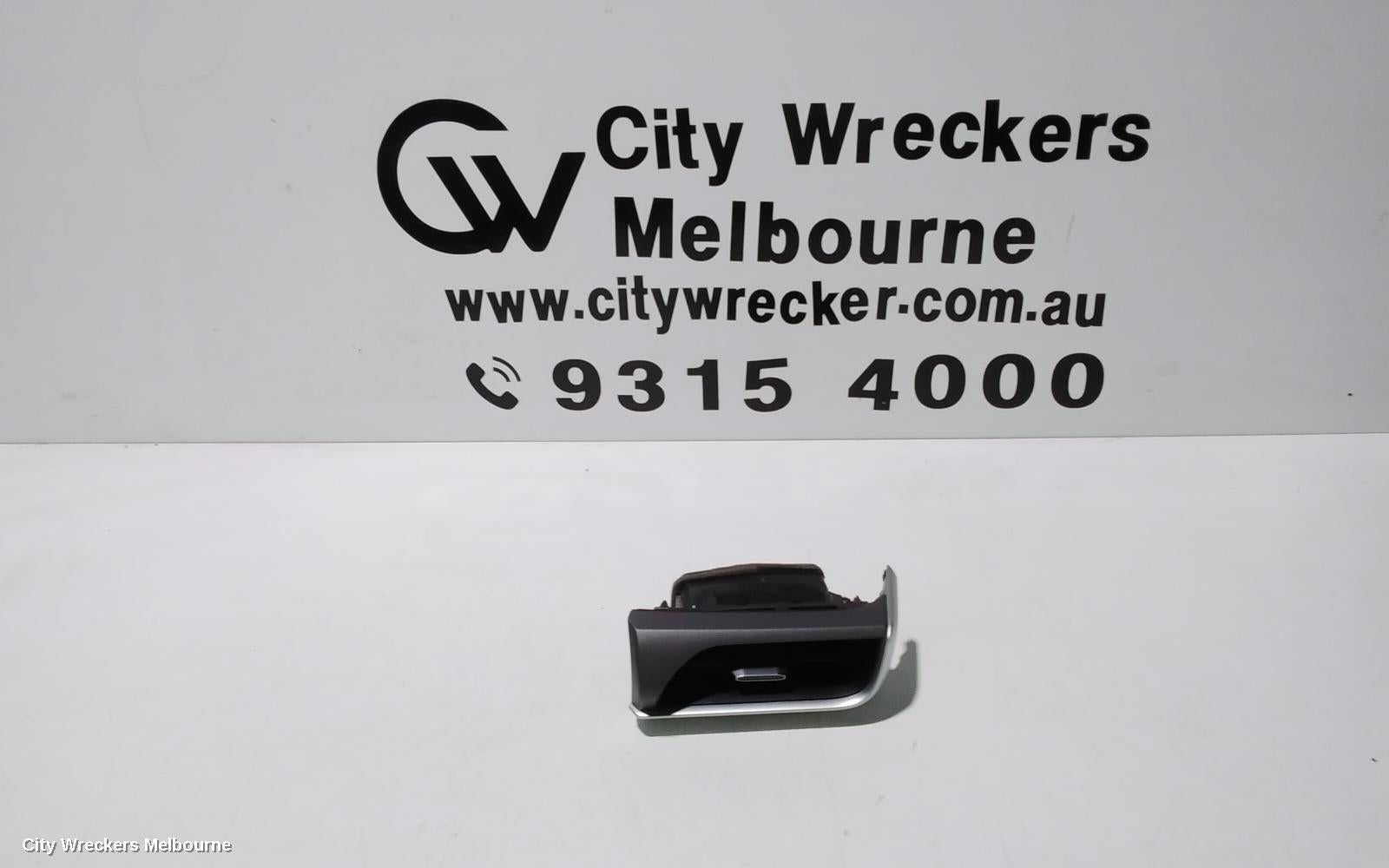 TOYOTA KLUGER, XU70 SERIES, 03/2021 ONWARDS, RH AIRVENT: 105556 - Image 1