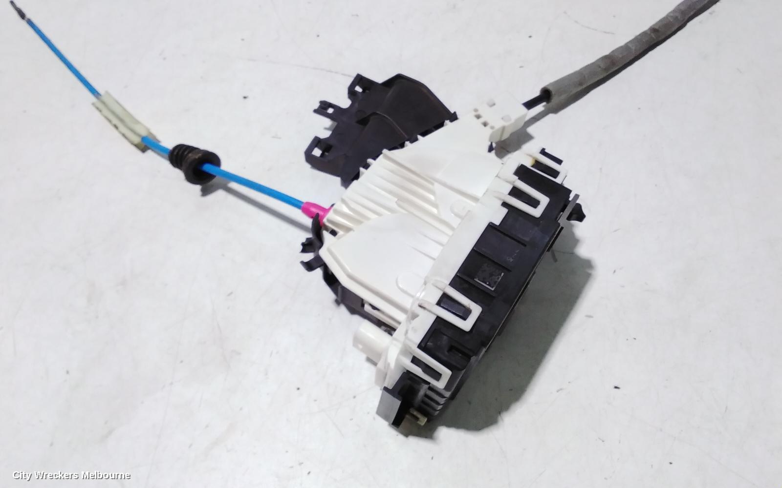 MERCEDES CLA CLASS DOOR/BOOT/GATE LOCK, RIGHT REAR DOOR LOCK, C117/X117, COUPE/WAGON, 10/2013 - 01/2019 - Image 2