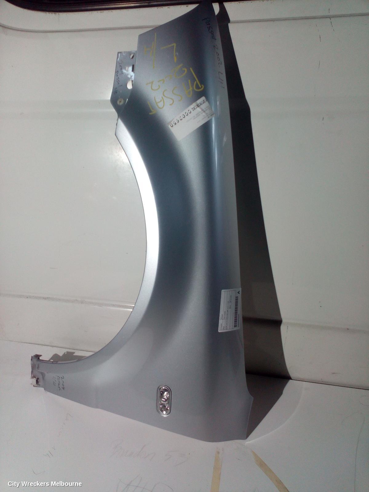 VOLKSWAGEN PASSAT LEFT GUARD, 3B/GP, SUIT W/ REPEATER LAMP, 02/2001 - 11/2005 - Image 2