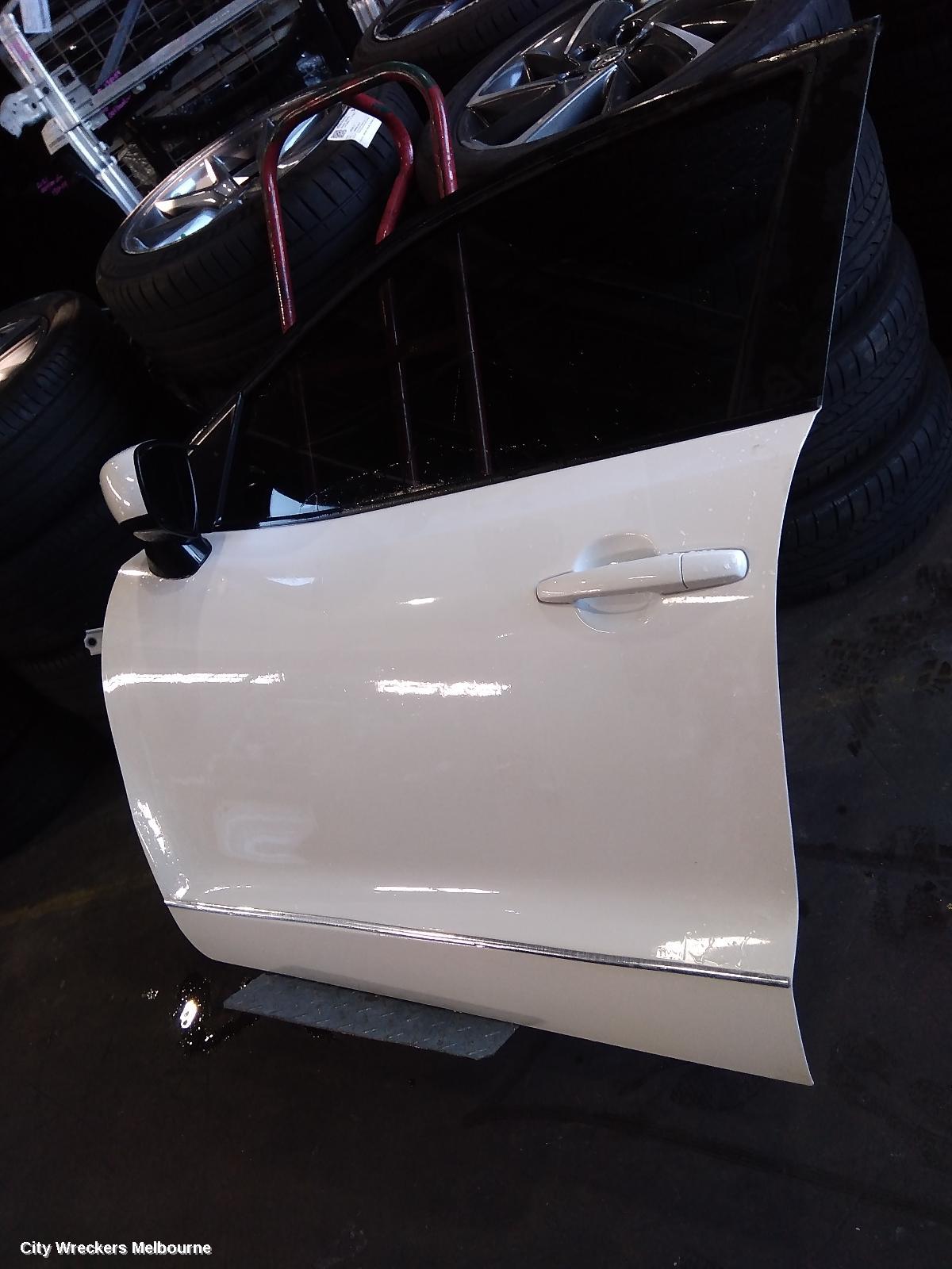 SUZUKI BALENO LEFT FRONT DOOR, EW, 04/2016 - 12/2022 - Image 3
