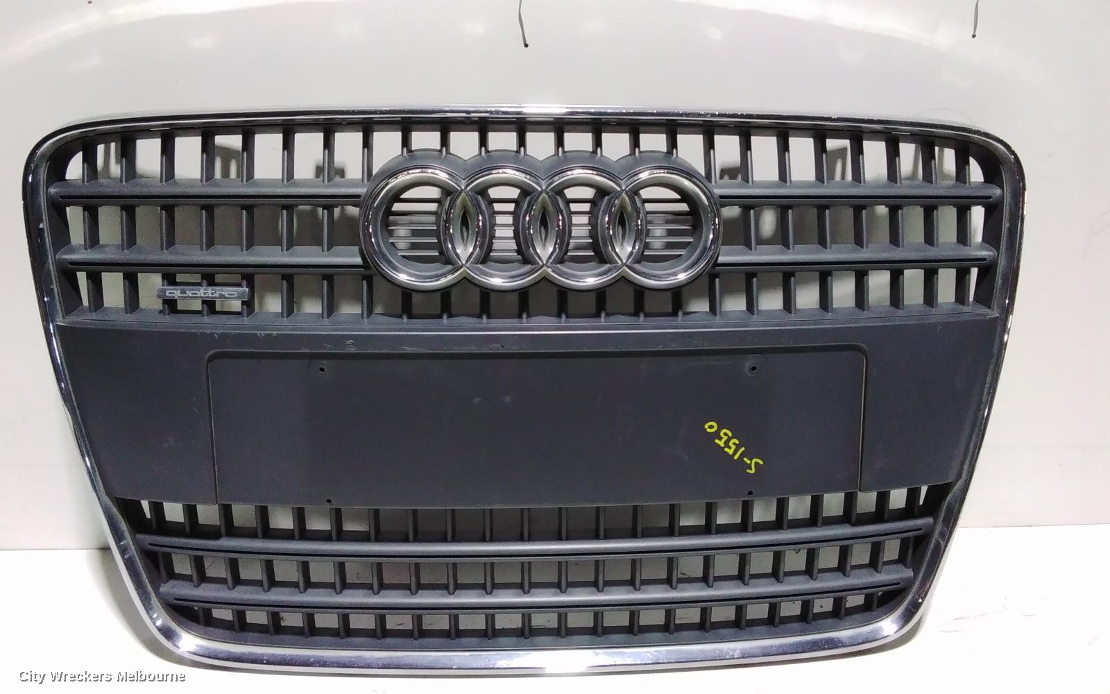 AUDI Q7 GRILLE, RADIATOR GRILLE, 4L, 09/2006 - 09/2009 - Image 1