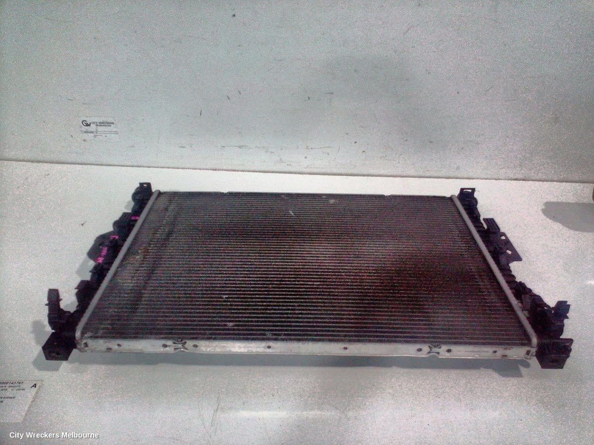 LAND ROVER RANGEROVER EVOQUE RADIATOR, AUTO, 2.0, PETROL, L538, 11/2011 - 01/2019 - Image 3