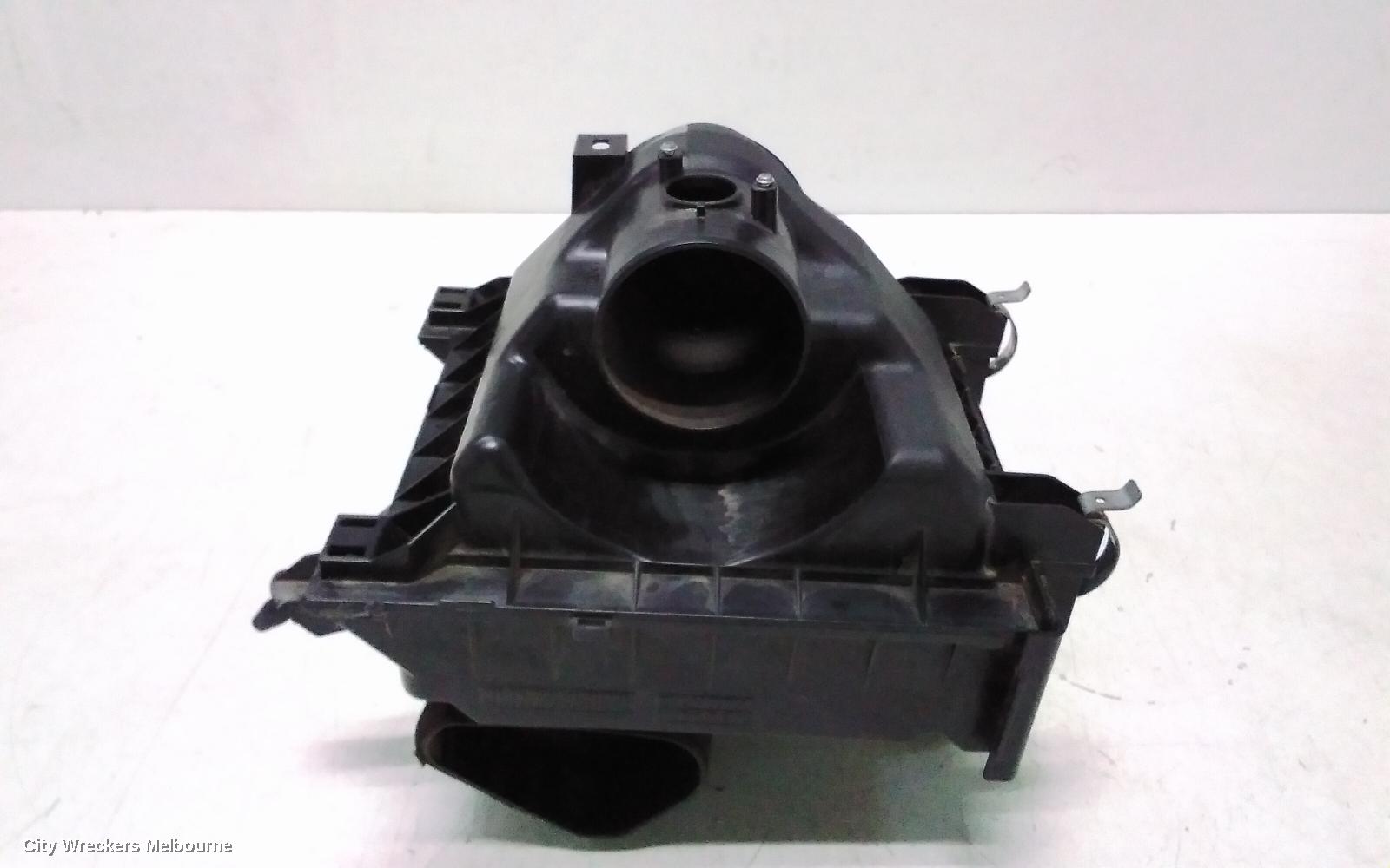 LEXUS RX SERIES AIR CLEANER/BOX, AIR CLEANER, GYL15R, RX450H, 12/2008 - 08/2015 - Image 3