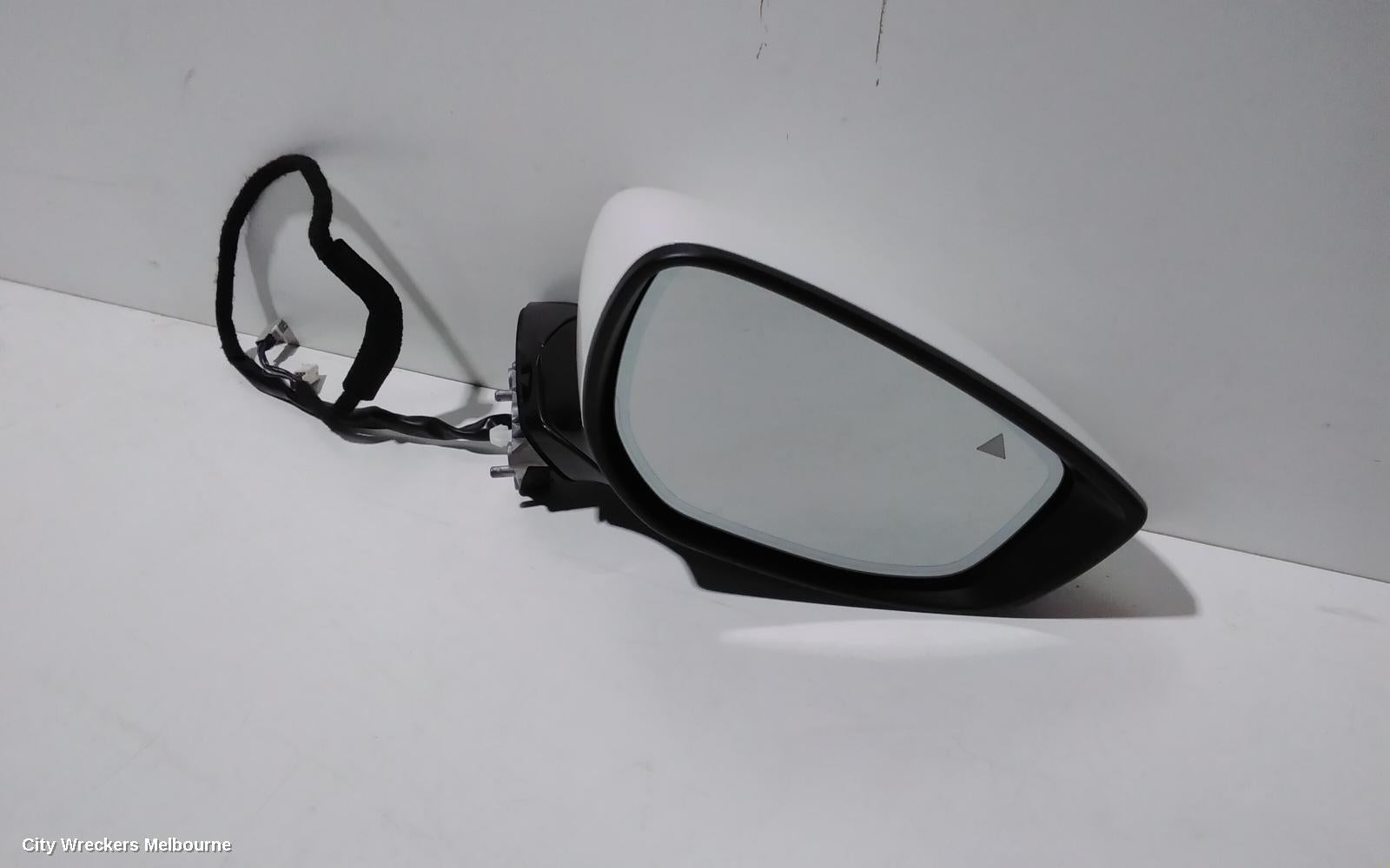 MAZDA 3 RIGHT DOOR MIRROR, BP, SEDAN, GT, W/ AUTO DIM, HEATED, NON CAMERA TYPE, 03/2019 ONWARDS - Image 3