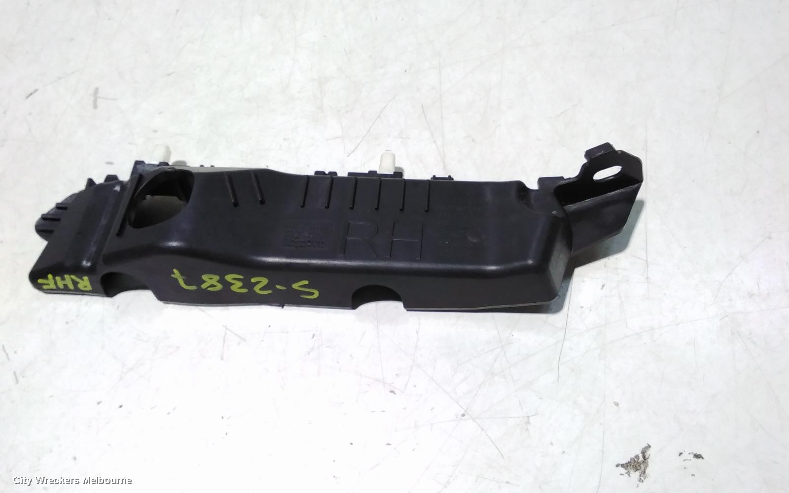 HYUNDAI I30, PD, HATCH, 03/2017 ONWARDS, RIGHT FRONT BAR SLID / BRAKET: 108065 - Image 2