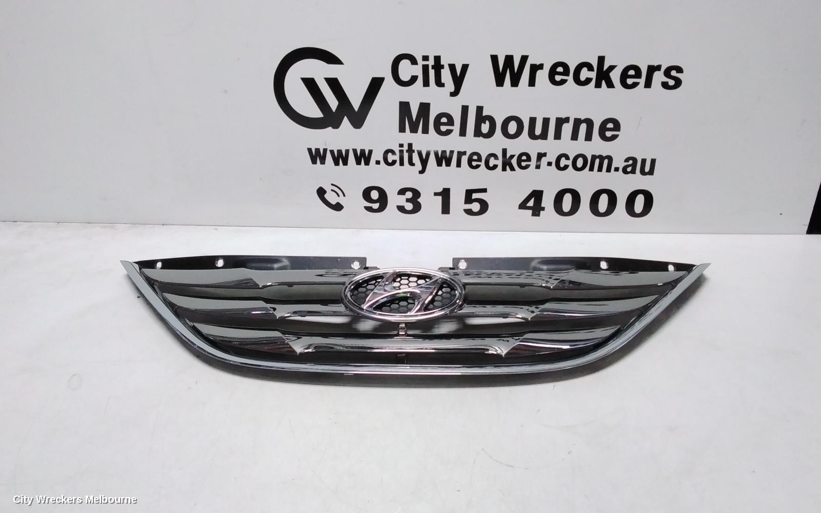 HYUNDAI I45 GRILLE, RADIATOR GRILLE, YF, 02/2010 - 05/2013 (AUS ONLY) - Image 1