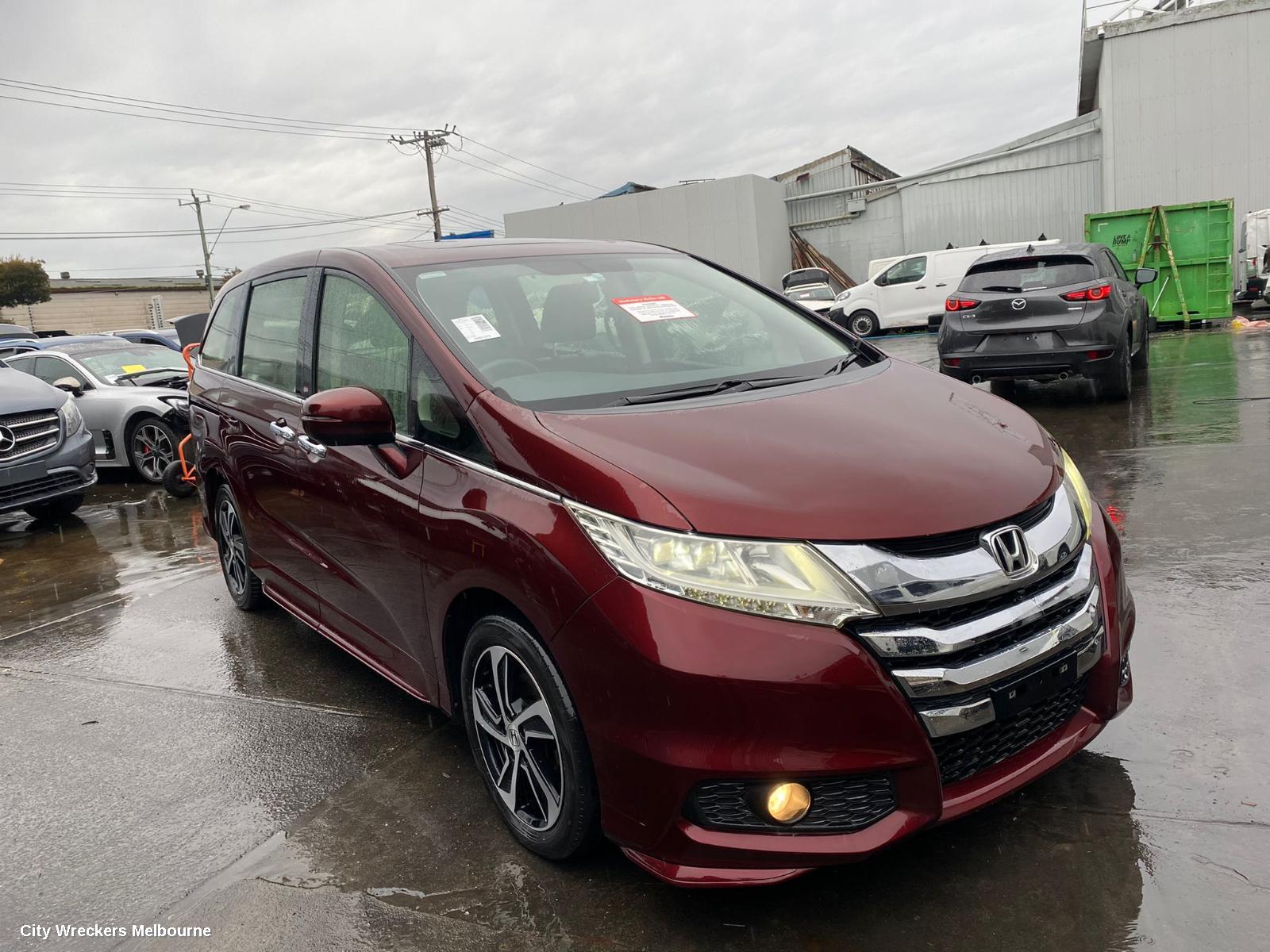 HONDA ODYSSEY RIGHT FRONT DOOR, RC1, 02/2014 - 03/2022 - Image 2