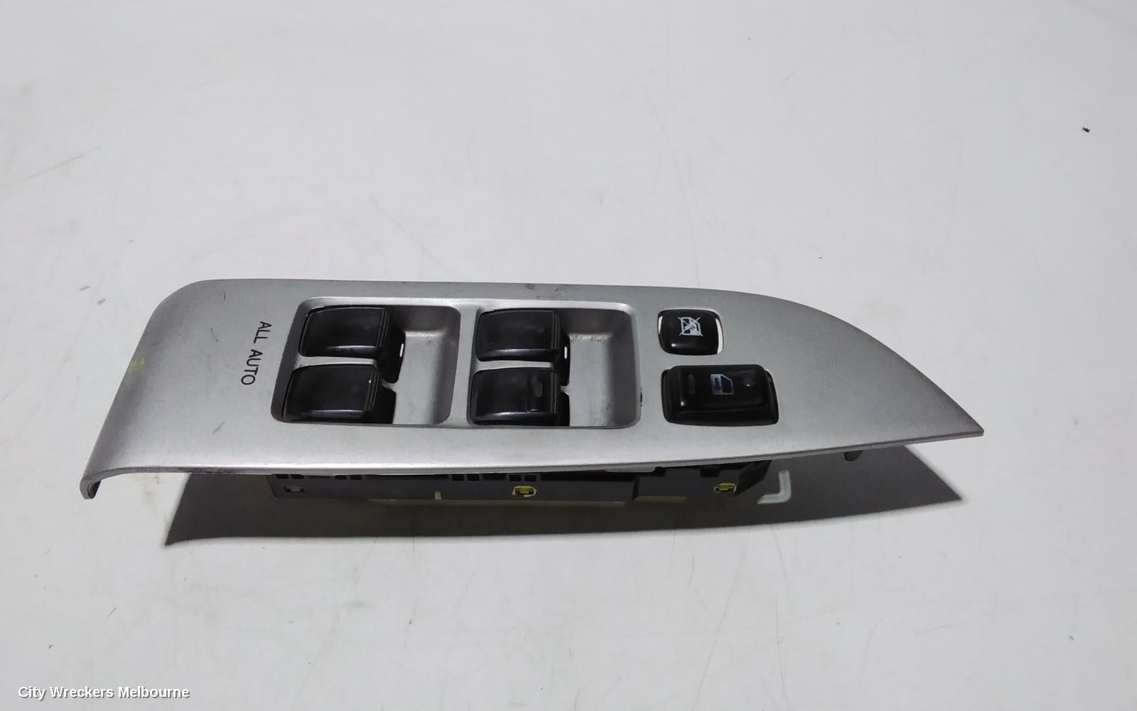 LEXUS RX SERIES PWR DR WIND SWITCH, RH FRONT (MASTER SWITCH), MCU3#, 04/2003 - 11/2005 - Image 1