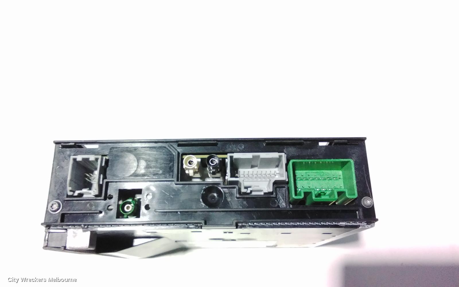 HOLDEN INSIGNIA RADIO/CD/DVD/SAT/TV, GA, 02/2015 - 01/2017 - Image 3