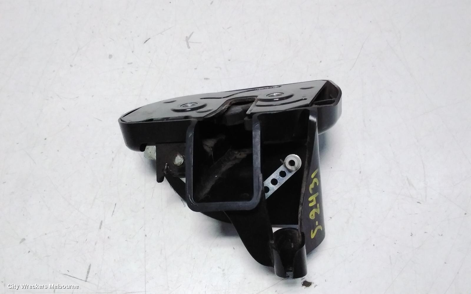 VOLKSWAGEN CADDY DOOR/BOOT/GATE LOCK, RIGHT REAR DOOR SLIDING LOCK, 2K, 12/2004 - 06/2015 - Image 2
