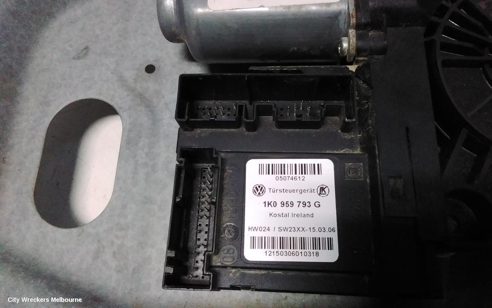 VOLKSWAGEN CADDY RIGHT FRONT WINDOW REG/MOTOR, 2K, POWER, 12/2004 - 06/2015 - Image 3