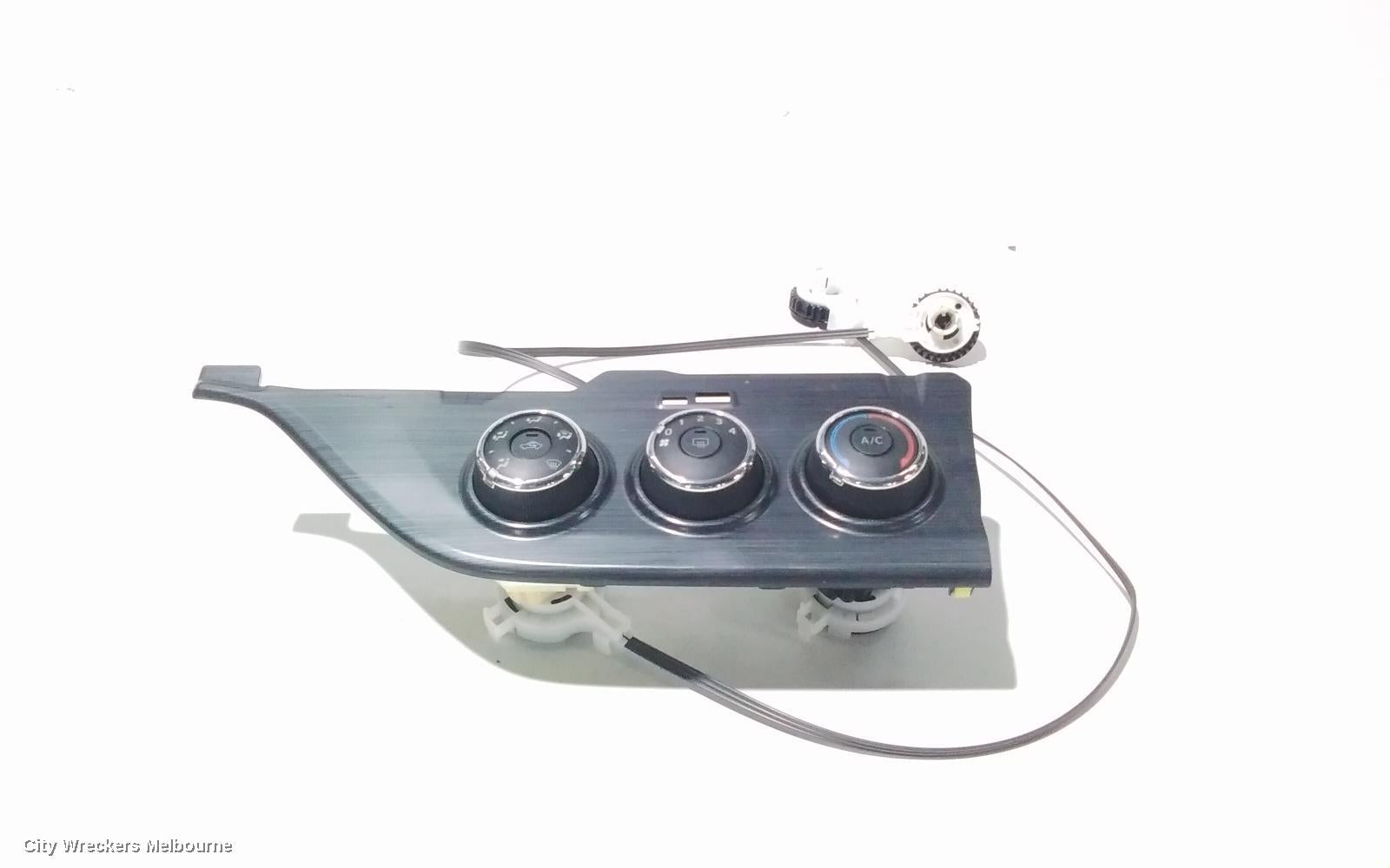 TOYOTA COROLLA HEATER/AC CONTROLS, ZRE182R, STANDARD TYPE, 10/2012 - 06/2018 - Image 1