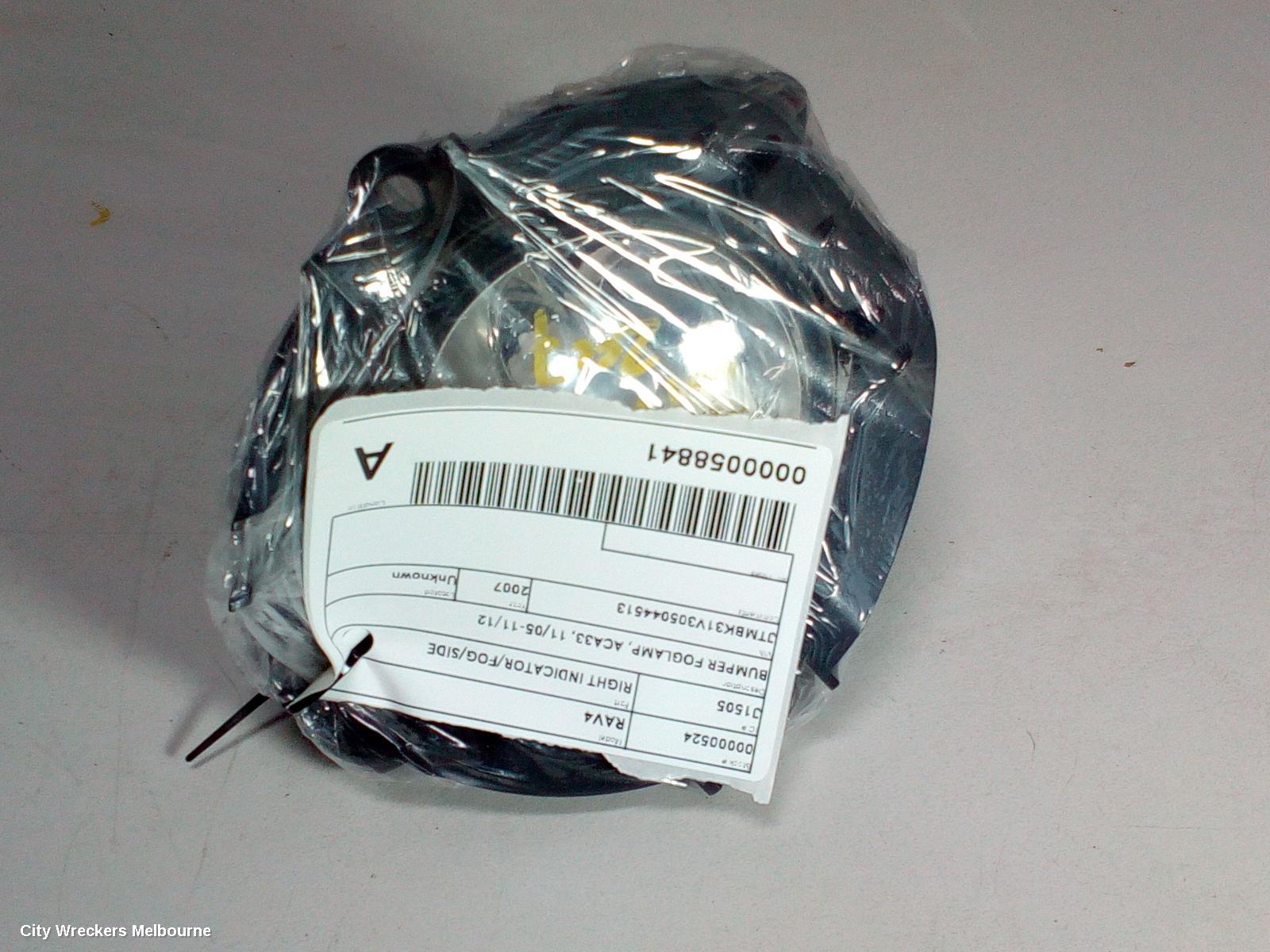 TOYOTA RAV4 RIGHT INDICATOR/FOG/SIDE, BUMPER FOGLAMP, ACA33, 11/2005 - 11/2012 - Image 3