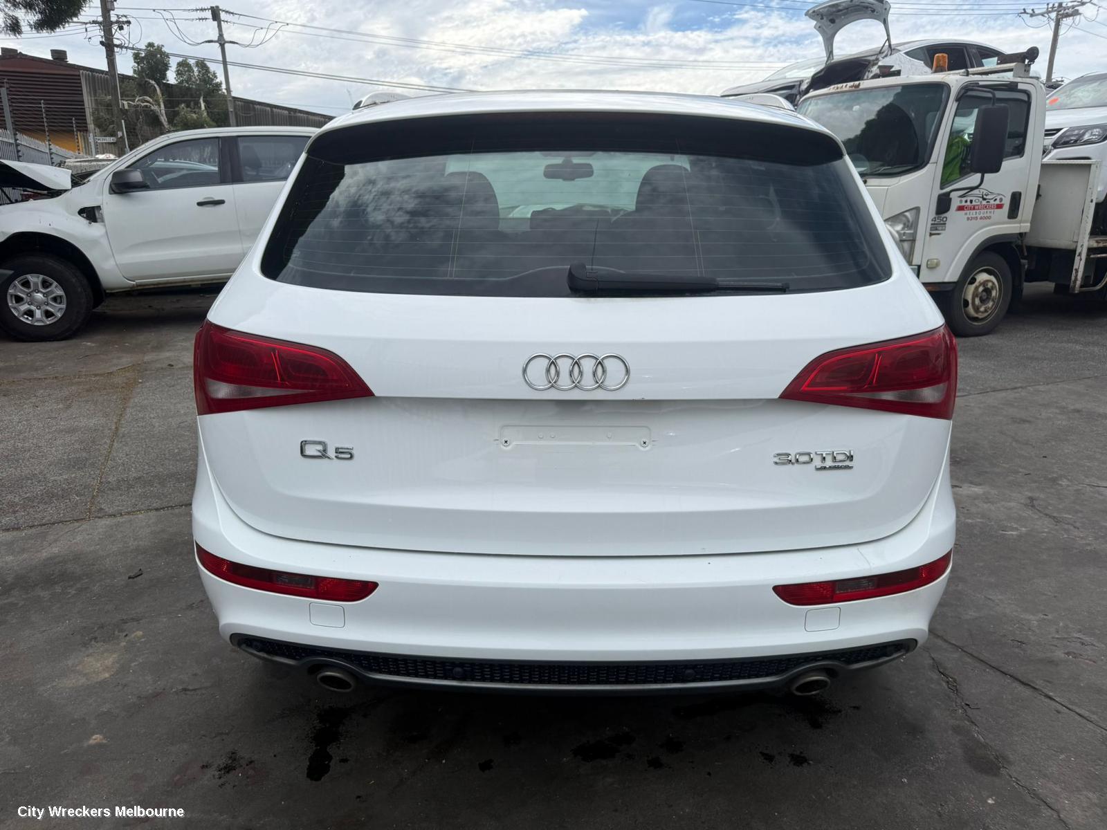 AUDI Q5 RIGHT TAILLIGHT, IN BUMPER, 8R, 12/2008 - 01/2017 - Image 3