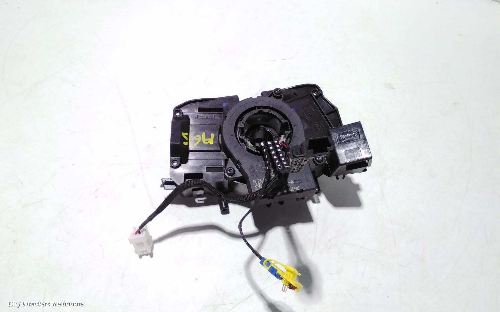 RENAULT CLIO AIRBAG MODULE/SENSOR, CLOCKSPRING, X98, 09/2013 - 10/2019 - Image 1