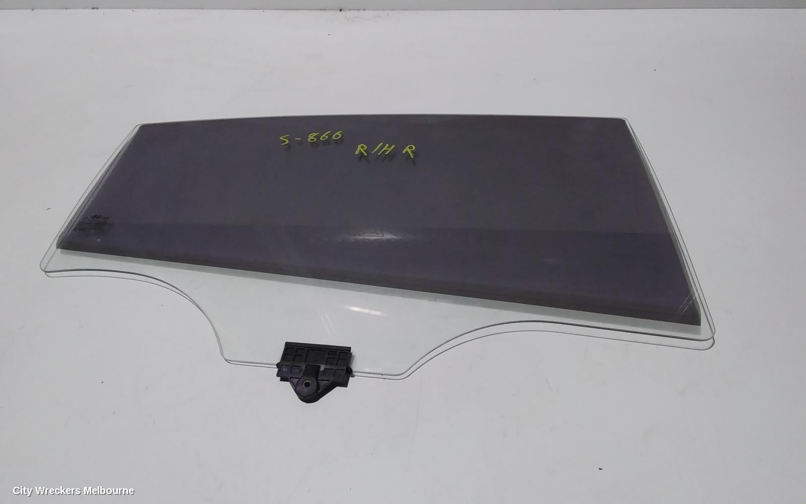 HYUNDAI ELANTRA RIGHT REAR DOOR WINDOW, AD, 12/2015 - 12/2020 - Image 1