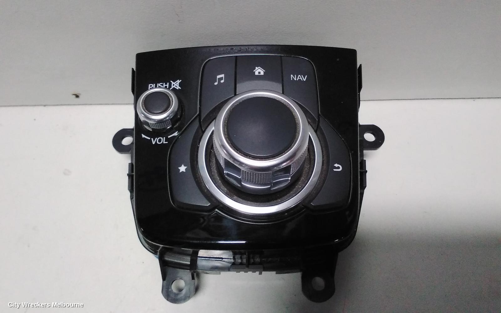 MAZDA 3, BM 06/2013 - 05/2016, RADIO CONTROL SWITCH: 72940 - Image 3