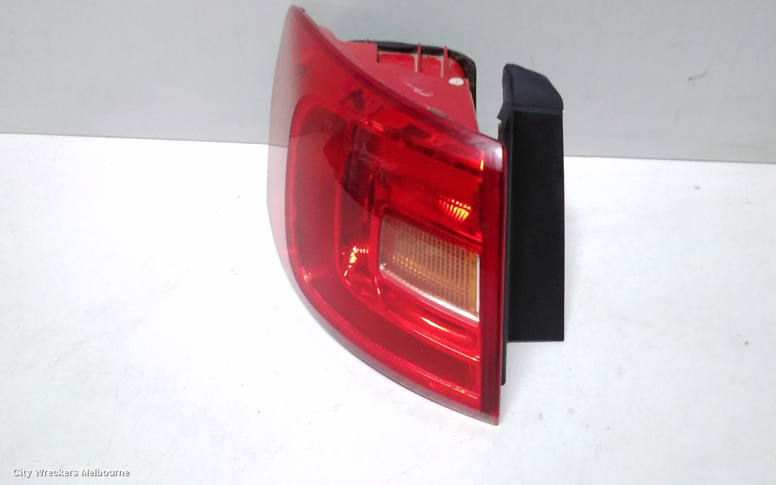 VOLKSWAGEN JETTA LEFT TAILLIGHT, 1B, IN BODY, W/ HALOGEN TYPE, 02/2011 - 10/2014 - Image 3