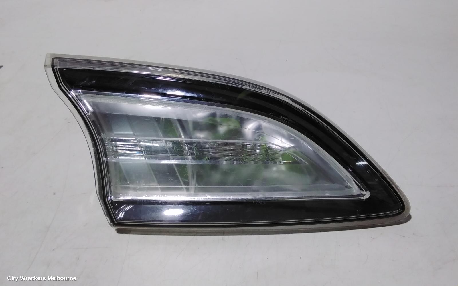 MAZDA 3 REAR GARNISH, TAILGATE LAMP (LH SIDE), BL, 04/2009 - 10/2013 - Image 1