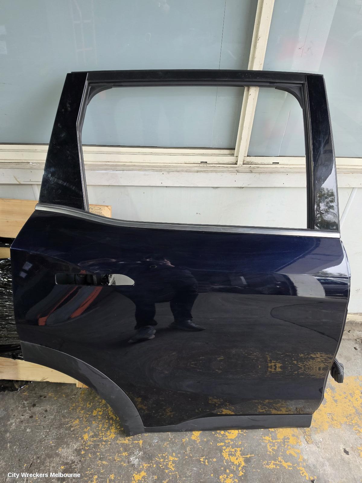 MAHINDRA XUV700 RIGHT REAR DOOR, W601, 01/2023 ONWARDS - Image 3