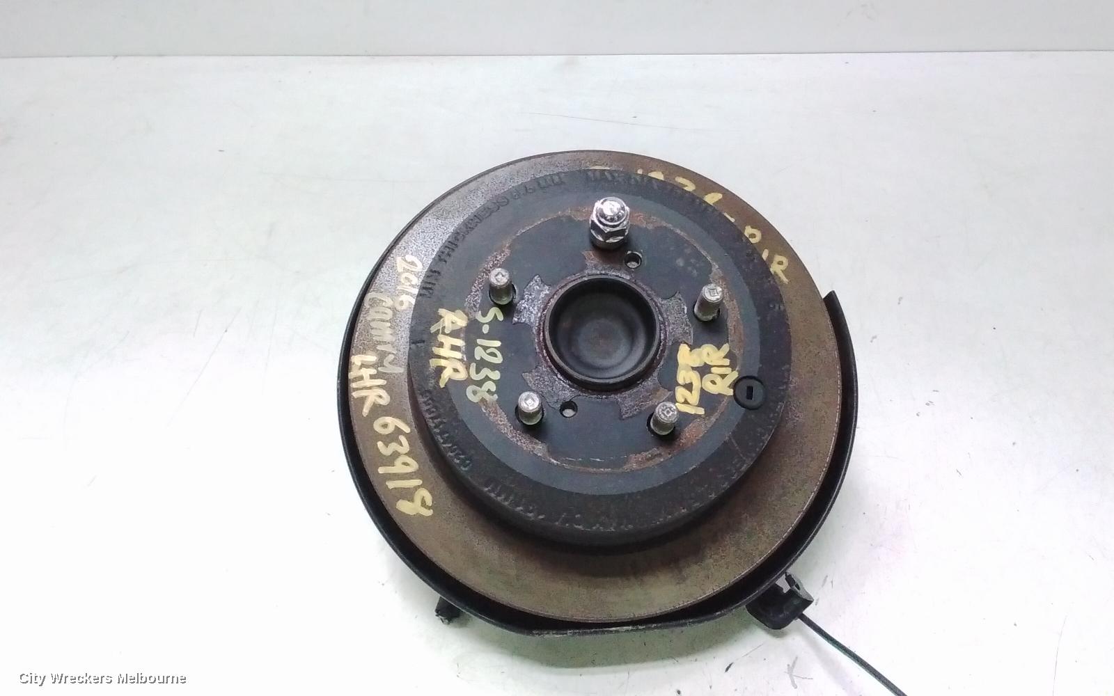 TOYOTA CAMRY RIGHT REAR HUB ASSEMBLY, ASV50, NON HYBRID TYPE, 11/2011 - 10/2017 - Image 2