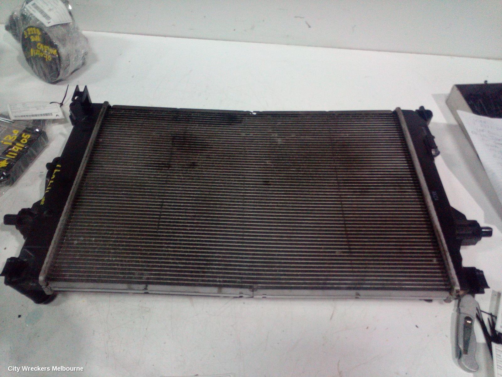 HYUNDAI I30 RADIATOR, AUTO, 2.0, G4NC, PETROL, PD, HATCH (S. KOREA VIN KMHH), 03/2017 ONWARDS - Image 3