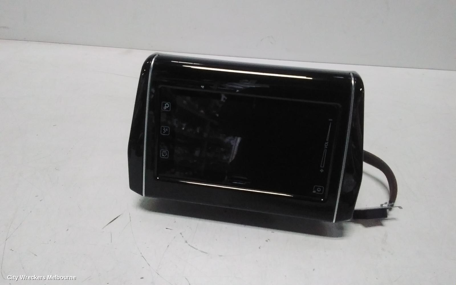 SUZUKI SWIFT RADIO/CD/DVD/SAT/TV, HEAD UNIT, W/ DISPLAY UNIT, 7IN TOUCHSCREEN, W/ BLUETOOTH TYPE, BOSCH, AZ, 04/2017 - 11/2023 - Image 1