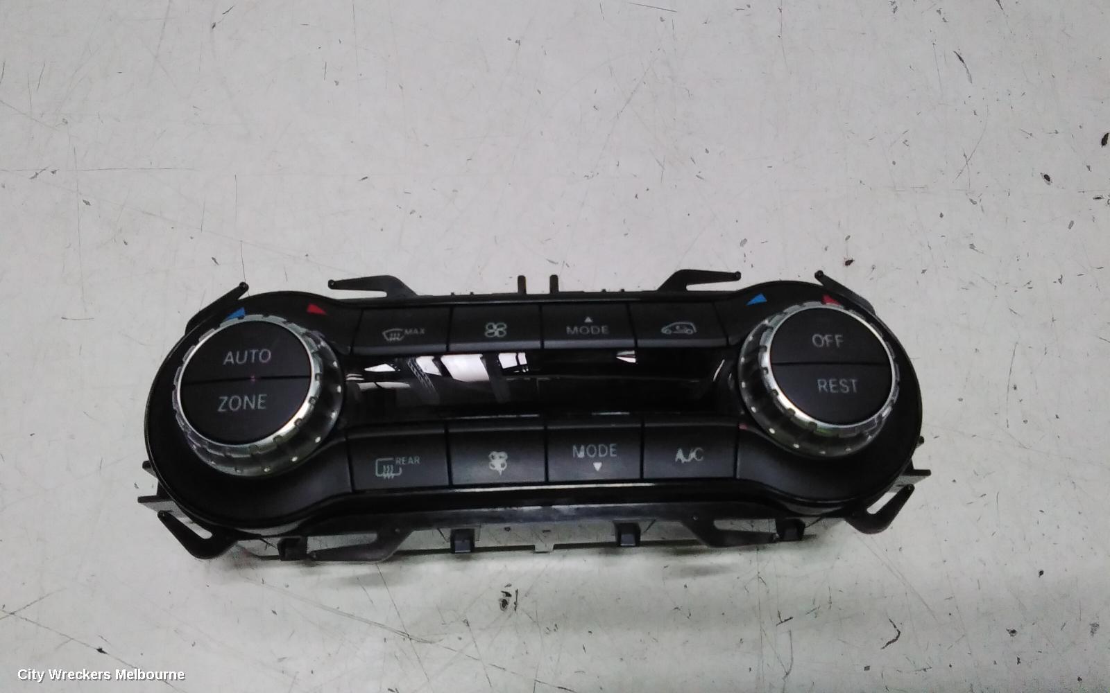 MERCEDES CLA CLASS HEATER/AC CONTROLS, C117, DUAL ZONE CLIMATE CONTROL TYPE, 10/2013 - 02/2019 - Image 1
