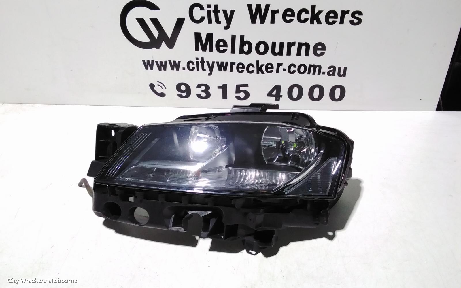 AUDI A3 LEFT HEADLAMP, A3, 8P, HALOGEN TYPE, 07/2008 - 04/2013 - Image 1