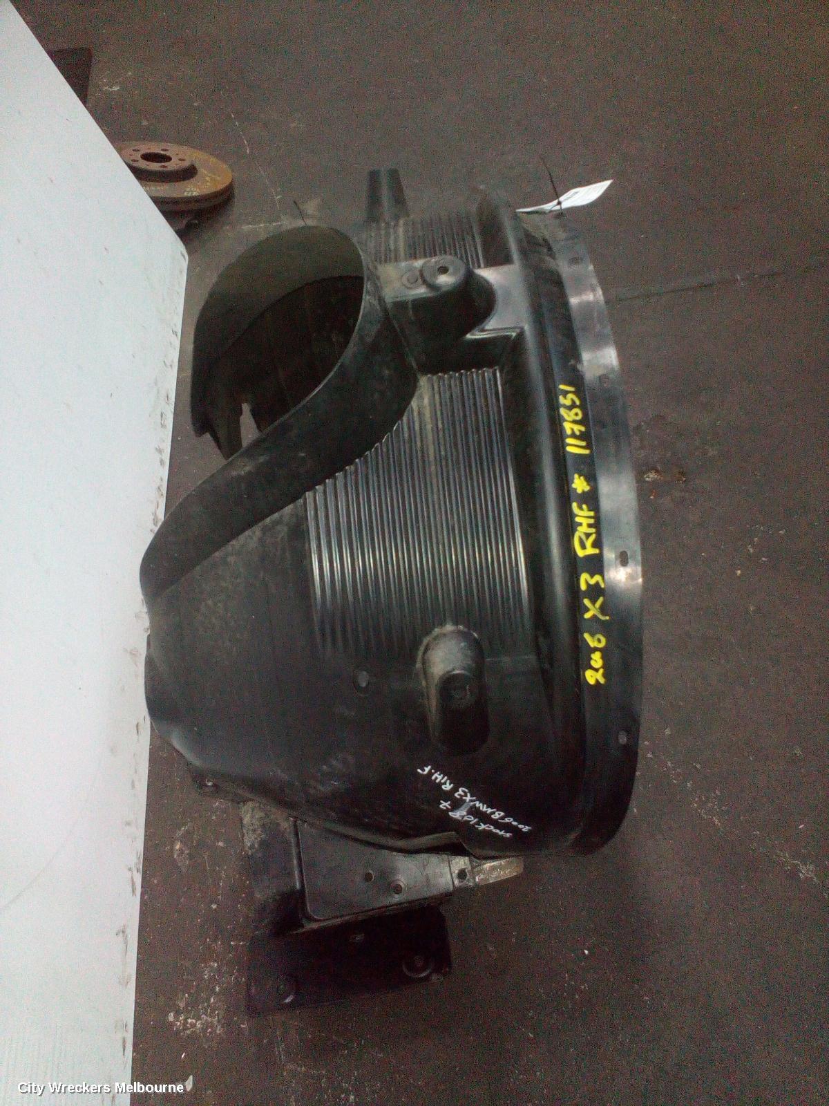 BMW X3 RIGHT GUARD LINER, E83, 09/2006 - 11/2010 - Image 3
