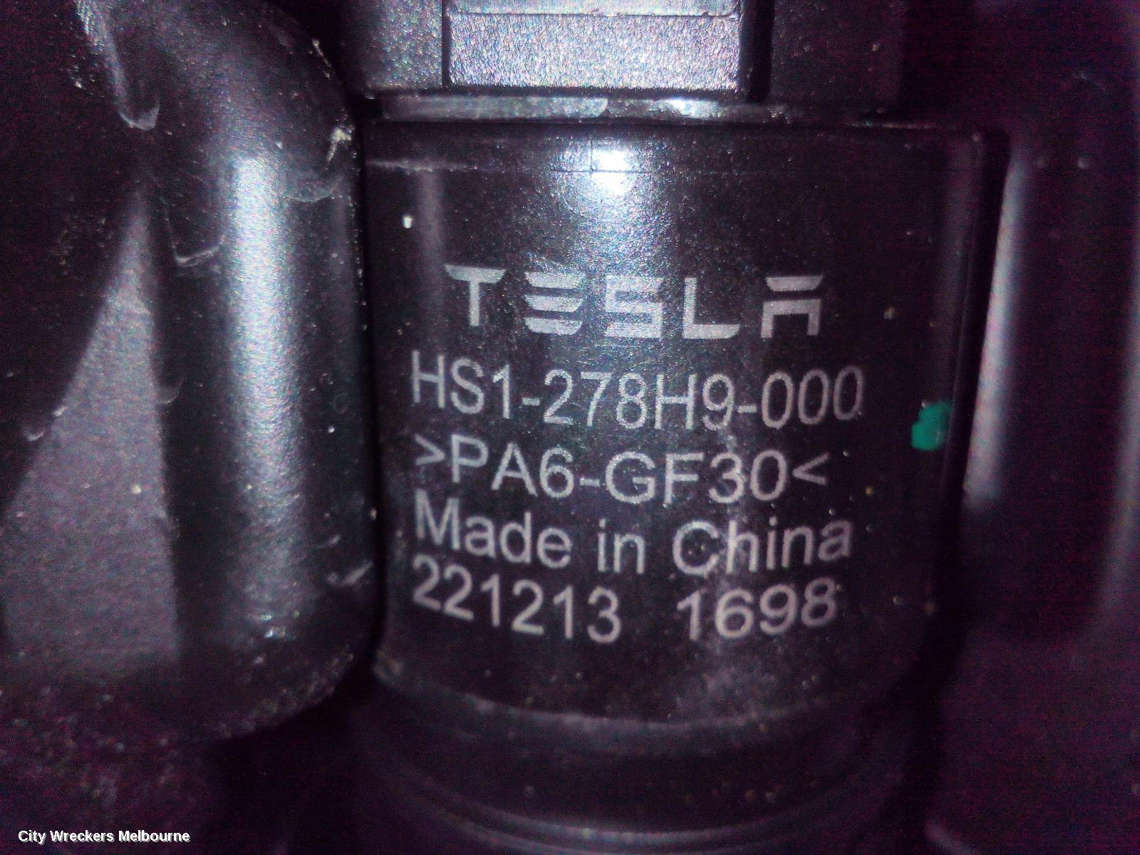 TESLA MODEL 3 WASHER BOTTLE, 1ST GEN, 06/2019 ONWARDS - Image 3