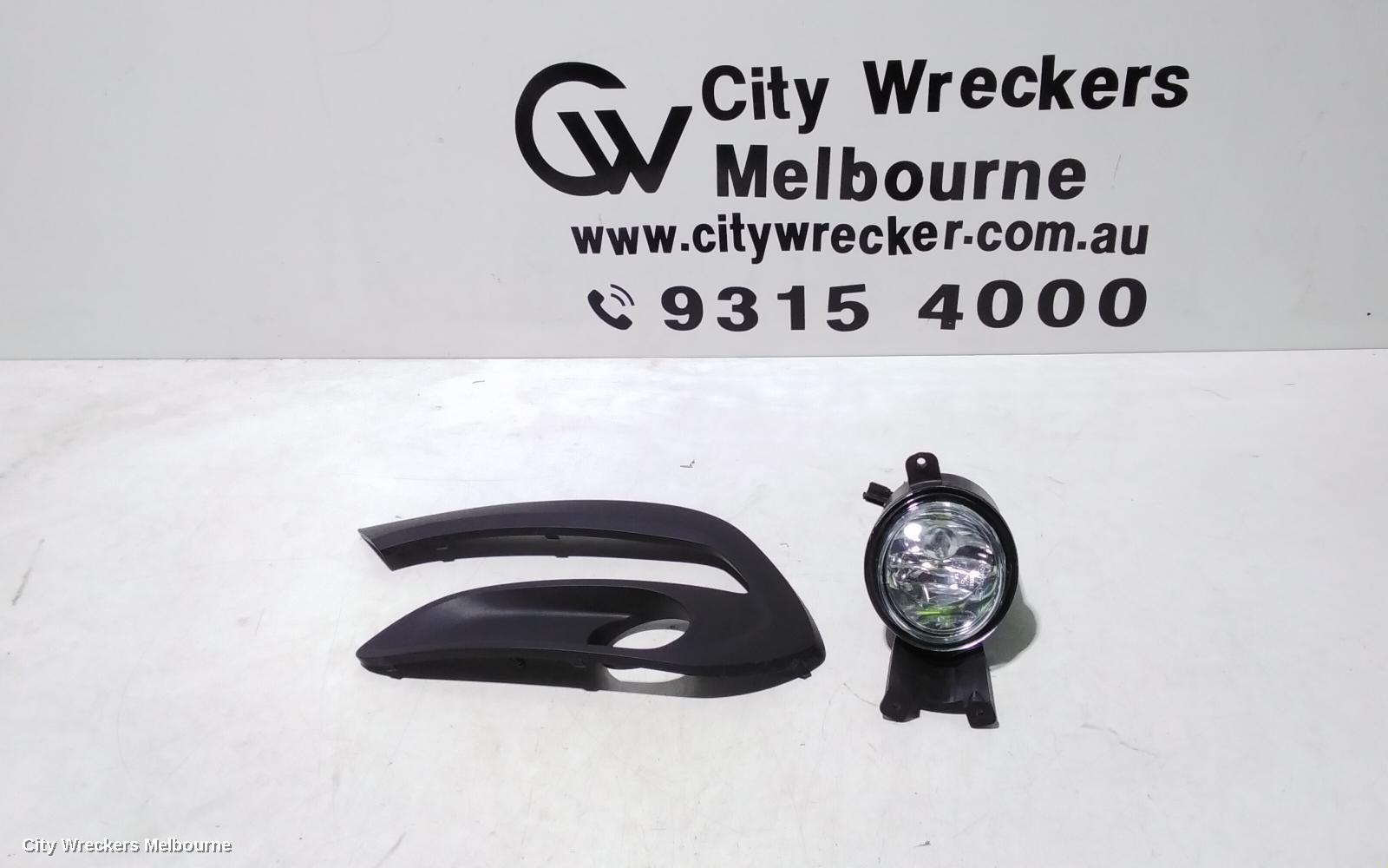 LDV G10 LEFT INDICATOR/FOG/SIDE, BUMPER FOGLAMP SURROUND, SV7A, WAGON, 04/2015 - 08/2022 - Image 1