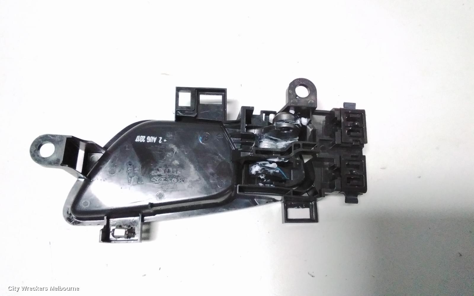 HONDA CIVIC DOOR HANDLE, 10TH GEN, RH FRONT, INNER, 05/2016 - 08/2021 - Image 3