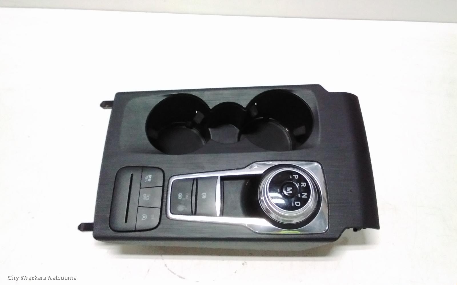 FORD FOCUS GEAR STICK/SHIFTER, SA, AUTO SHIFTER, 10/2018 ONWARDS - Image 2