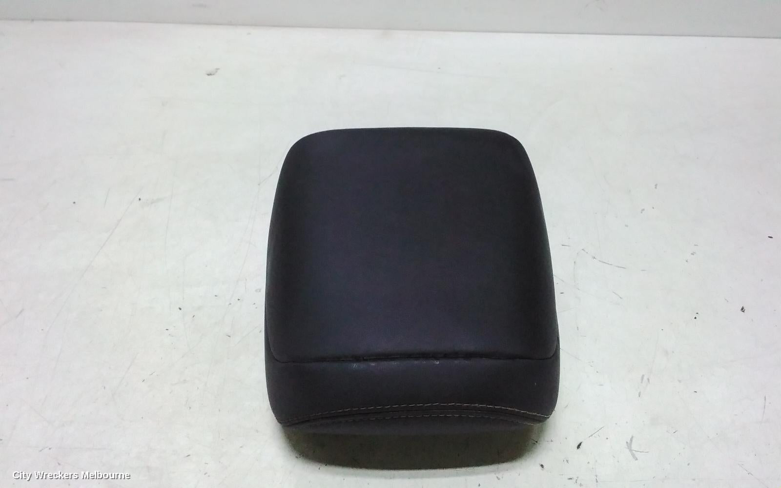 TOYOTA C-HR HEADREST, GEN 1, LH FRONT, 12/2016 - 09/2023 - Image 3