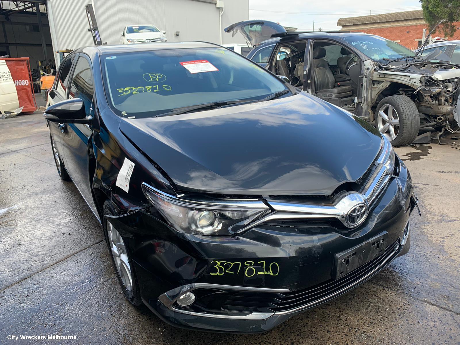 TOYOTA COROLLA LEFT FRONT HUB ASSEMBLY, ZRE182R, BOLT ON BEARING CARRIER TYPE, 10/2012 - 06/2018 - Image 2