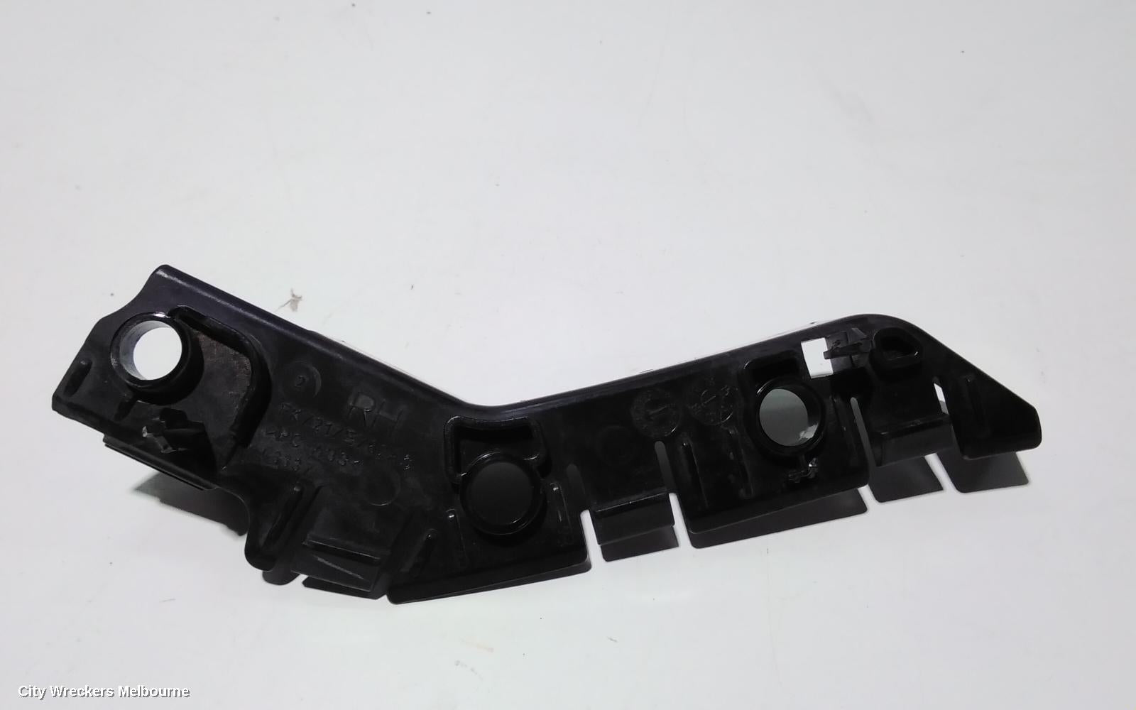 LAND ROVER DISCOVERY SPORT, L550, 01/2015 ONWARDS, RHF BAR RETAINER / BRACKET: 87787 - Image 1