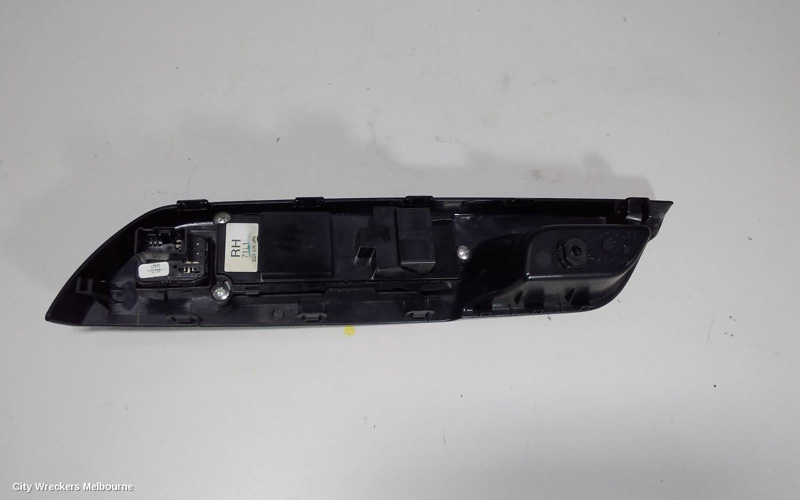 SUZUKI SWIFT PWR DR WIND SWITCH, RH FRONT (MASTER SWITCH), FZ, 08/2010 - 03/2017 - Image 3