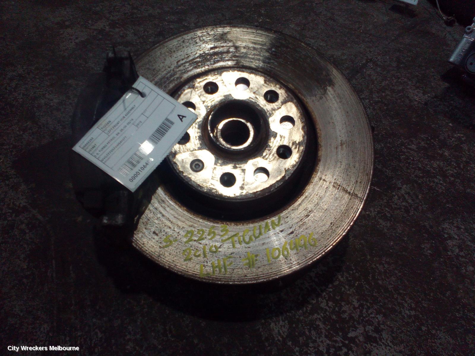 VOLKSWAGEN TIGUAN LEFT FRONT HUB ASSEMBLY, 2.0, TURBO PETROL, 5N, 05/2008 - 08/2016 - Image 1