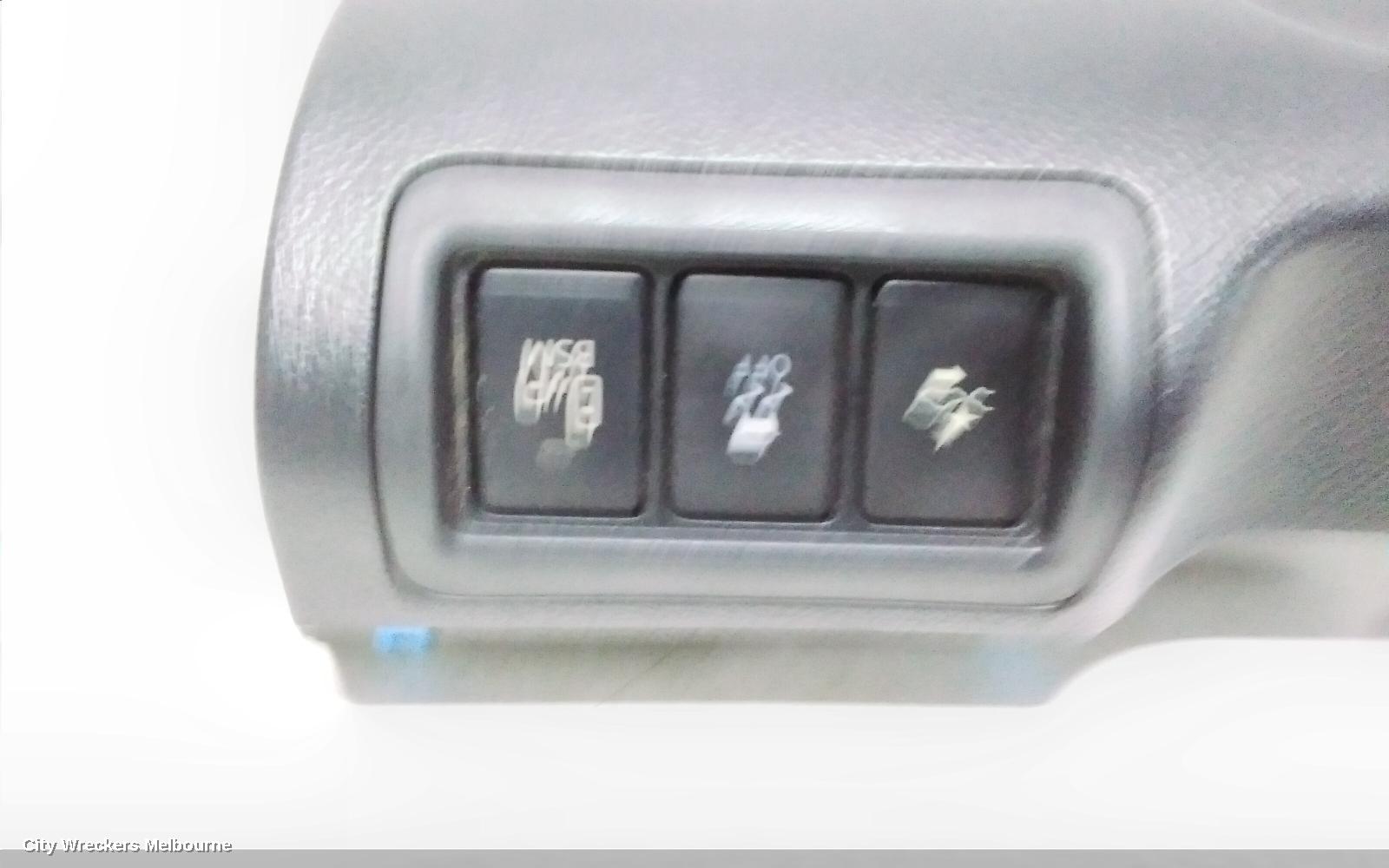 TOYOTA CAMRY, XV50, 05/2015 - 10/2017, STEERING COVER  ( UNDER THE STEERING CULLUM ) : 109647 - Image 3