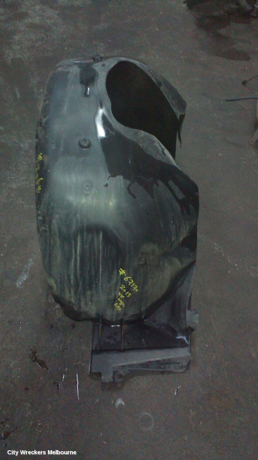 HOLDEN COMMODORE LEFT GUARD LINER, VE, FRONT, 08/2006 - 04/2013 - Image 2