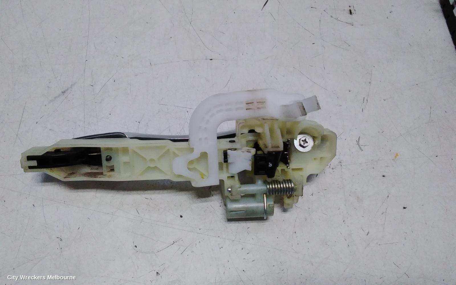 KIA SORENTO DOOR HANDLE, OUTER, RH FRONT/REAR, NON KEYLESS ENTRY TYPE, UM, 03/2015 - 01/2020 - Image 3